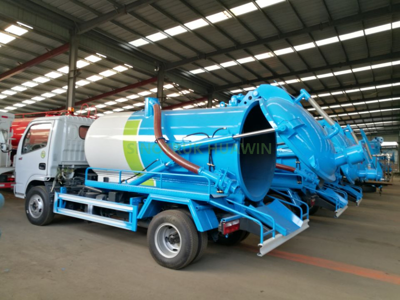 SINOTRUK HOWO 4X2 Sewage Suction Truck
