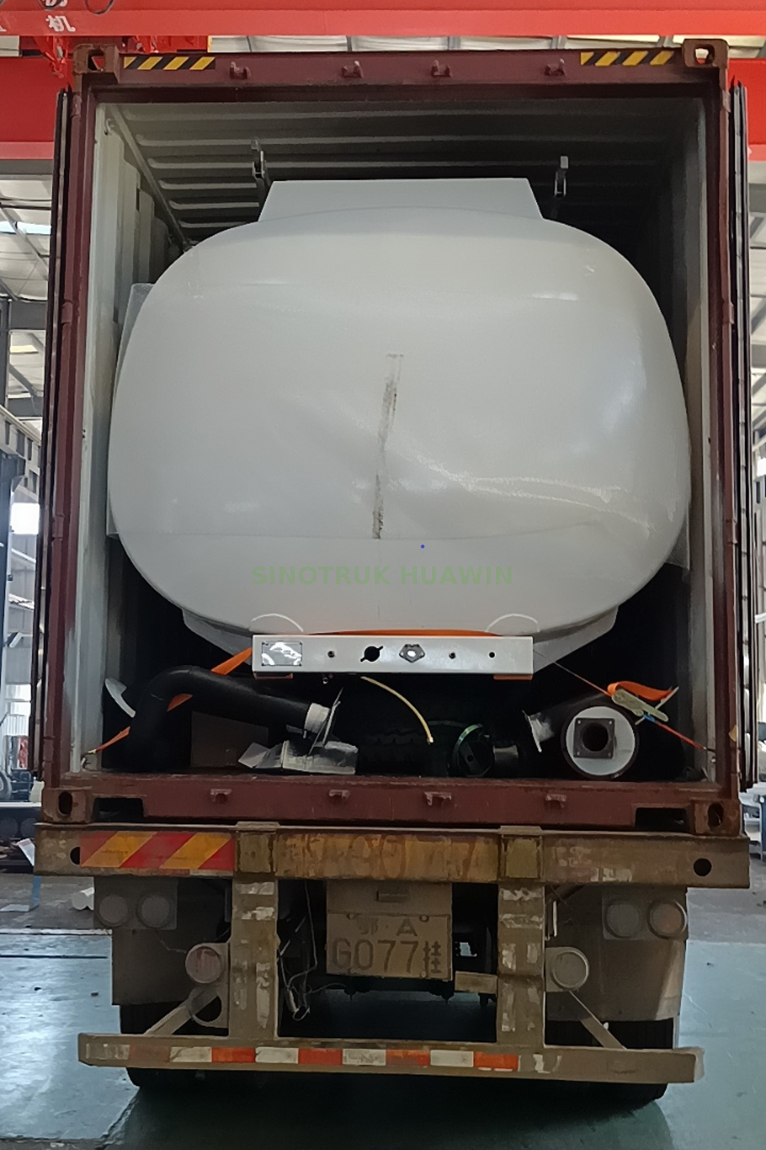 3 axle oil tanker semi trailer (42CBM)