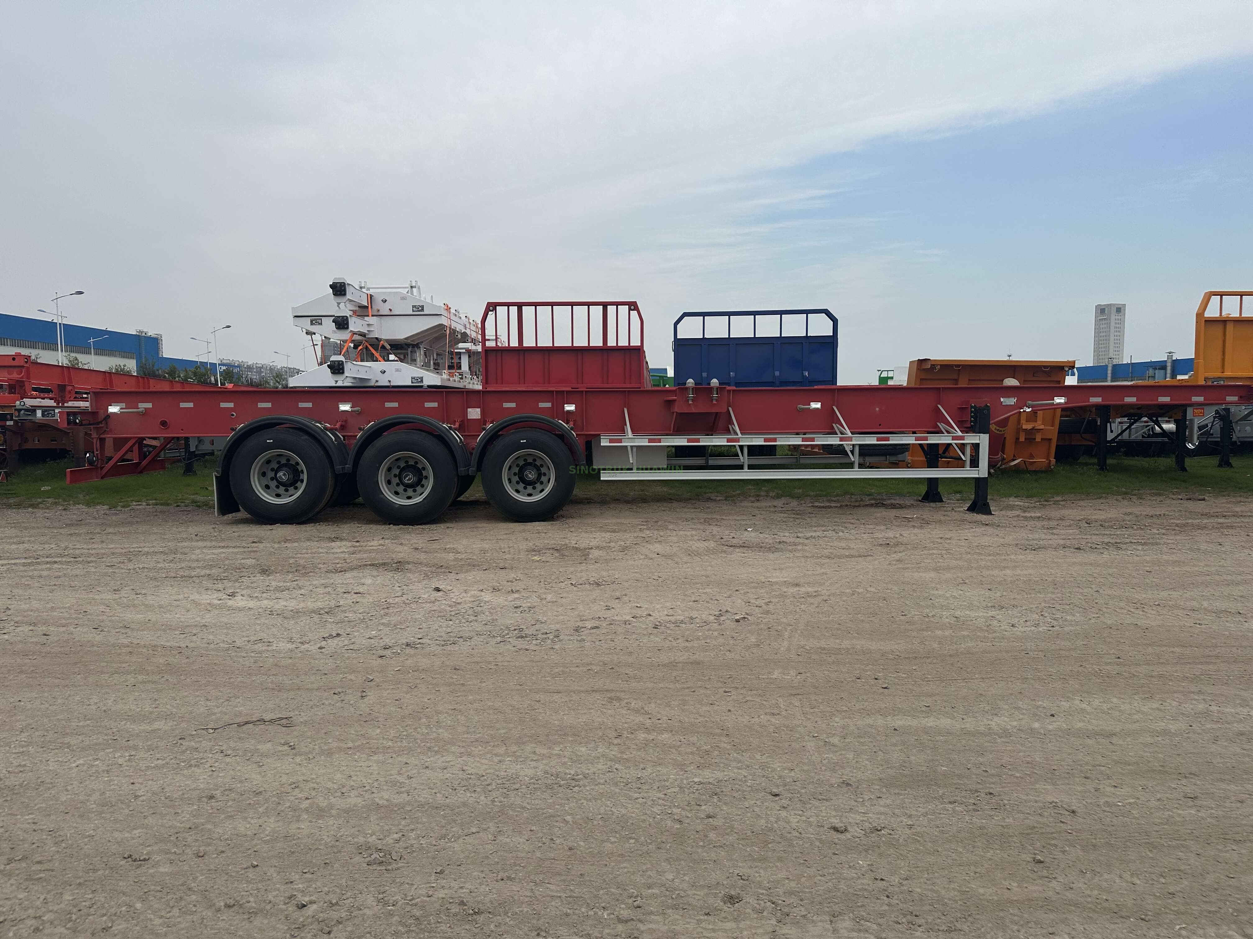 40FT 3 Axle Flatbed Semi Trailer