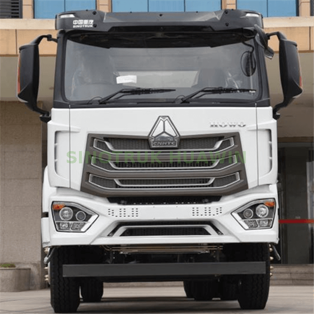 SINOTRUK NX 8X4 Tractor Truck 12 Wheels RHD