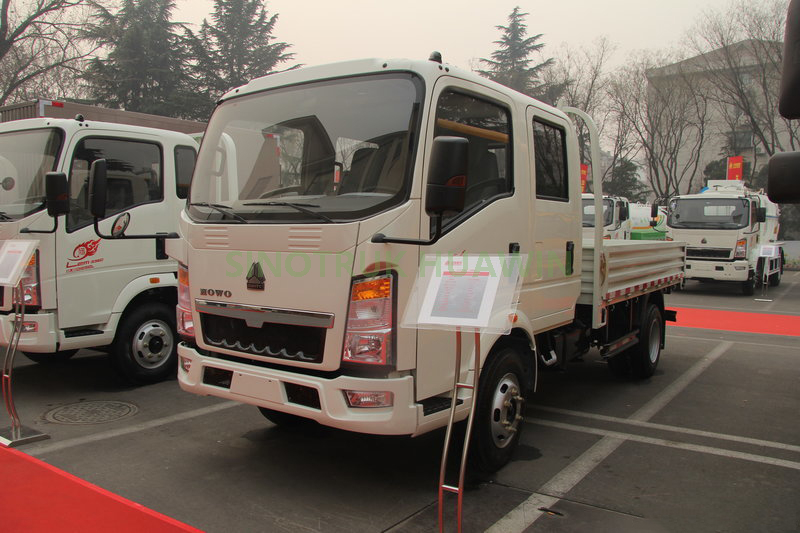 SINOTRUK HOWO Double Cabin 4×2 5-10T Cargo Truck