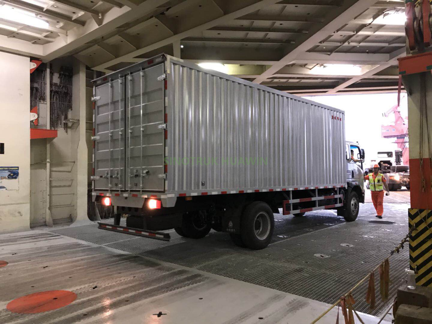 SINOTRUK HOWO 4×2 Workshop Truck