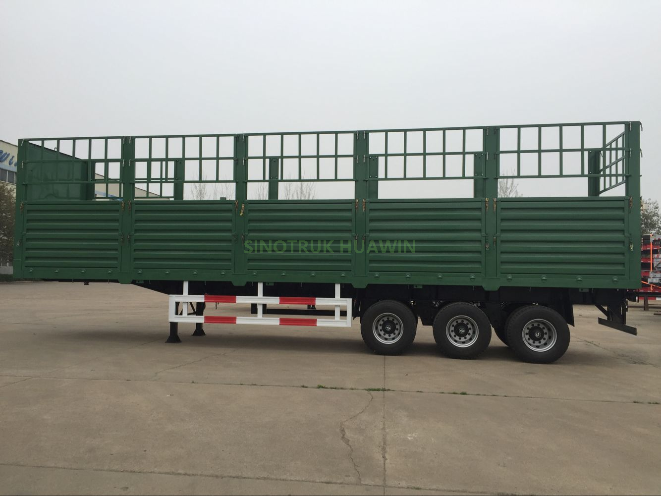 SINOTRUK 3 Axle Storehouse Semi Trailer