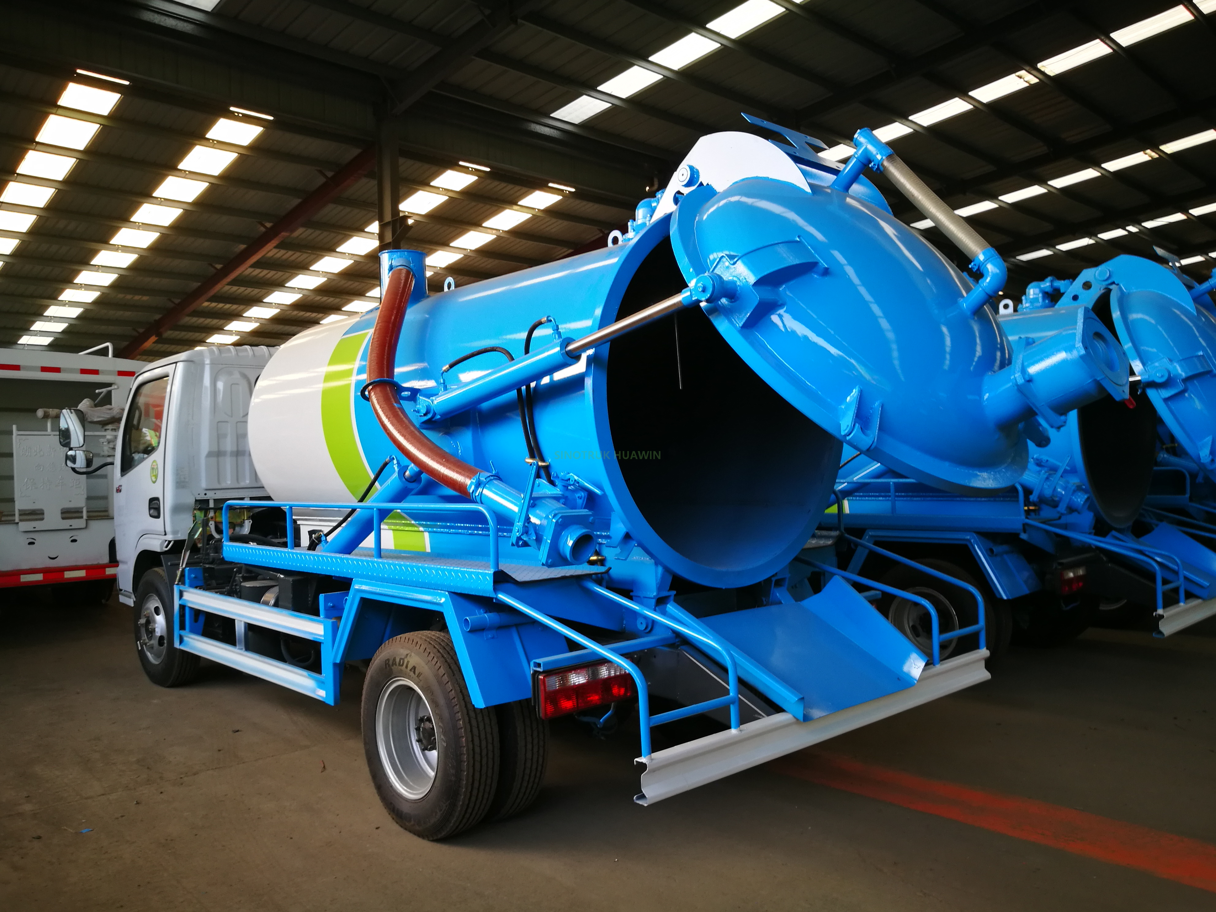 SINOTRUK HOWO 4X2 Sewage Suction Truck