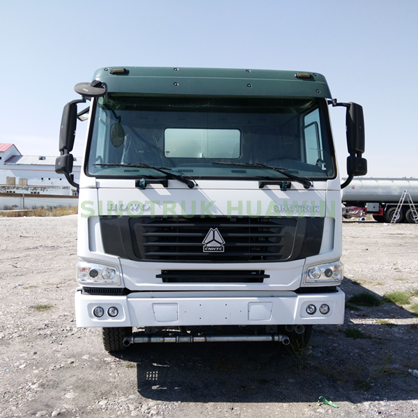 HOWO 4X2 Water Tank Truck 10000 liters