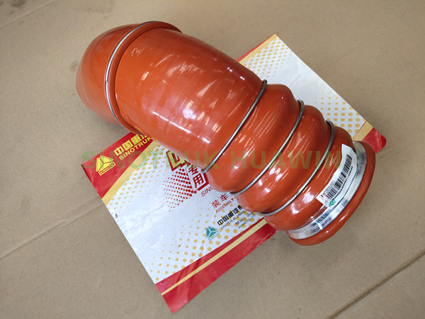 Air outlet hose of intercooler Code: WG9725530192