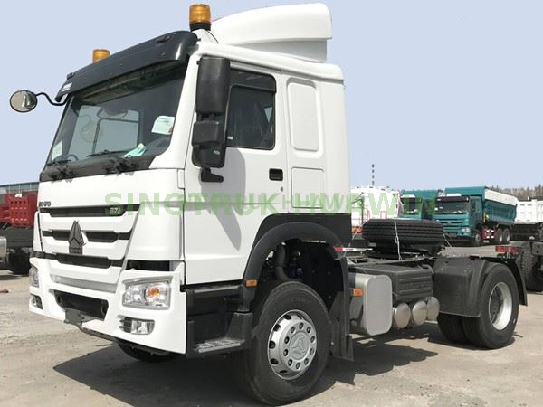 SINOTRUK HOWO 4X2 380hp Tractor Truck