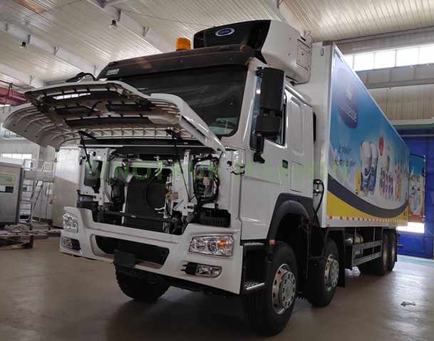 Howo 8x4 Refrigerated Truck 400 Hp