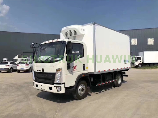 HOWO 4x2 Vaccine Truck