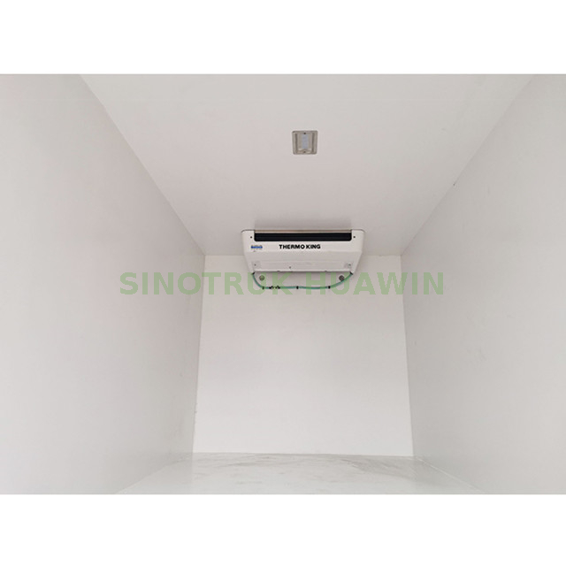 HOWO 4X2 Refrigerator Truck-116HP 4T