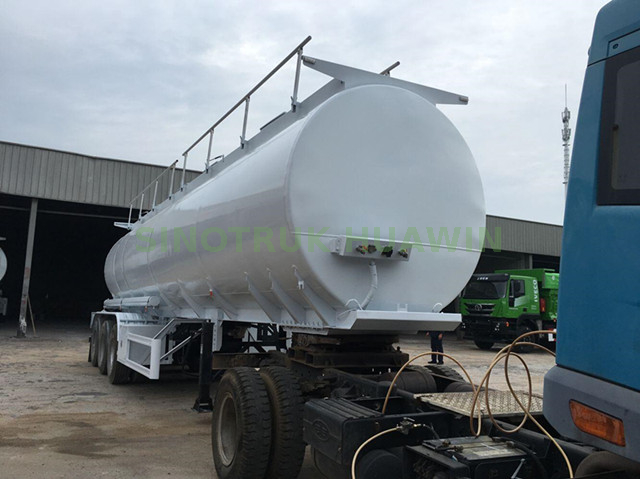 3 axle Stainless Tanker Semi Trailer (36CBM)
