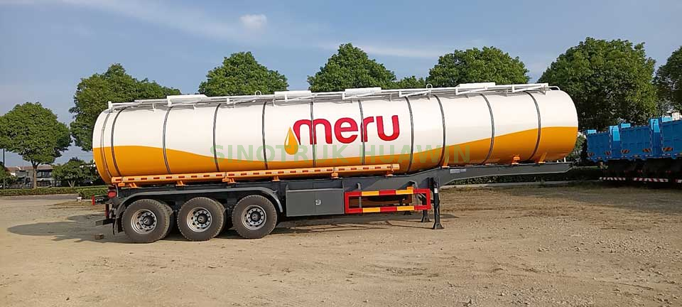 SINOTRUK Palm Oil Tanker Semi-trailer 3-Axle