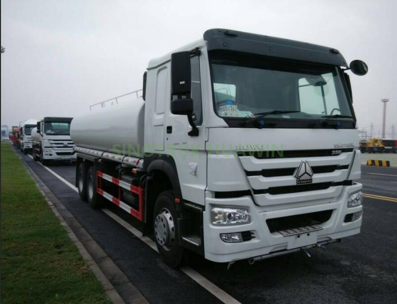 SINOTRUK HOWO 6X4 Water Tank Truck for sale