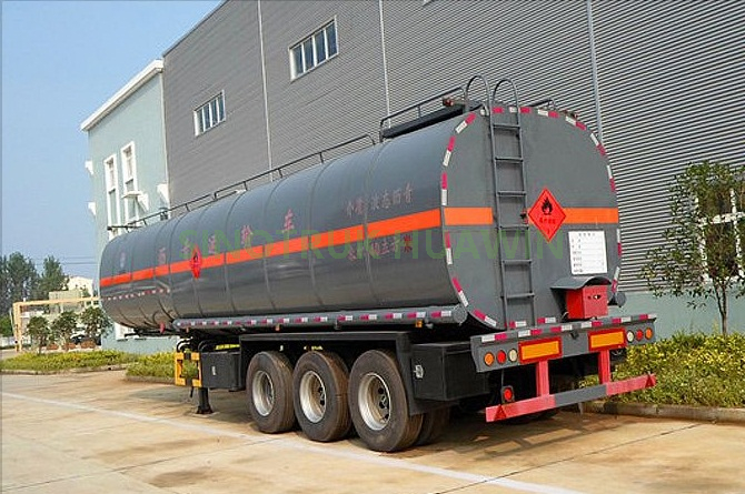 SINOTRUK Asphalt Tanker Semi Trailer