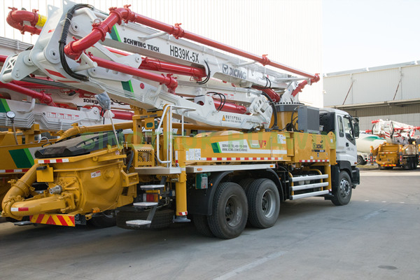 SINOTRUK T5G Concrete Mixer Pump Truck