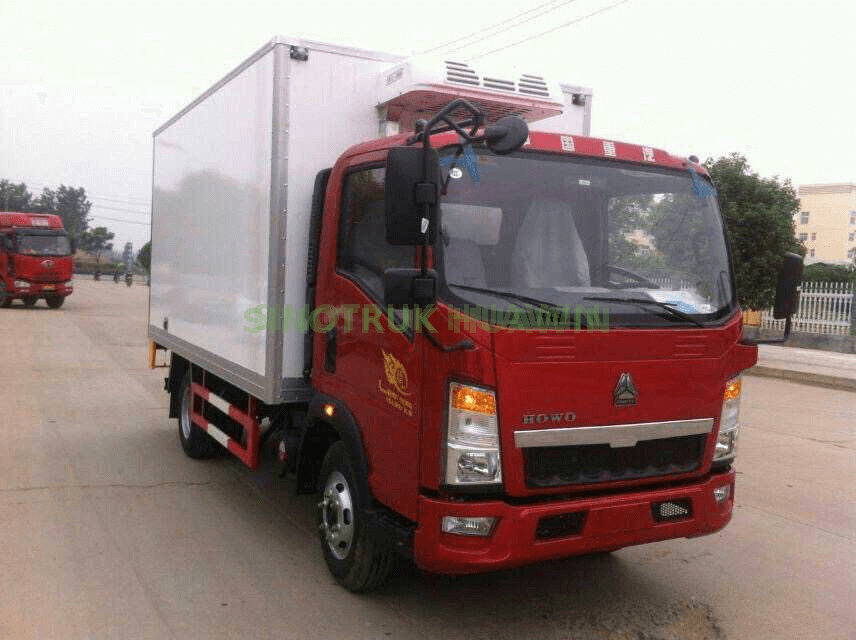 HOWO 4X2 Refrigerator Truck BRAND NEW