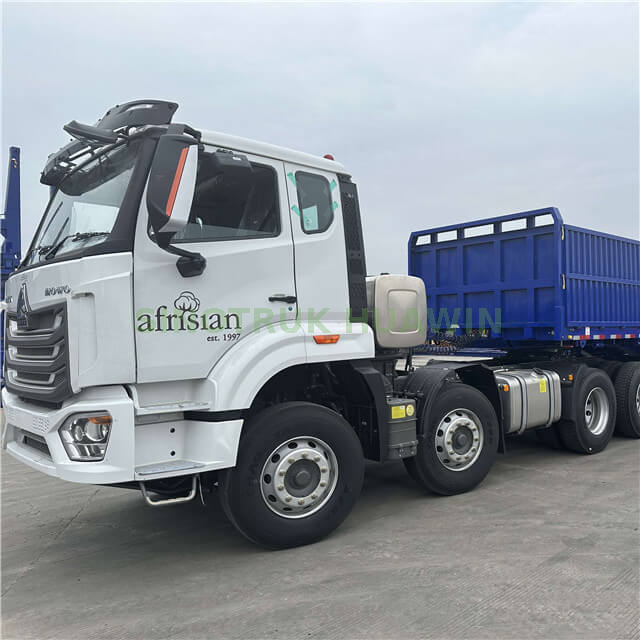 SINOTRUK NX 8X4 Tractor Truck 12 Wheels RHD