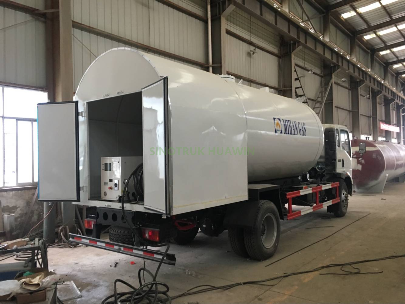 SINOTRUK HOWO 4x2 LPG Truck