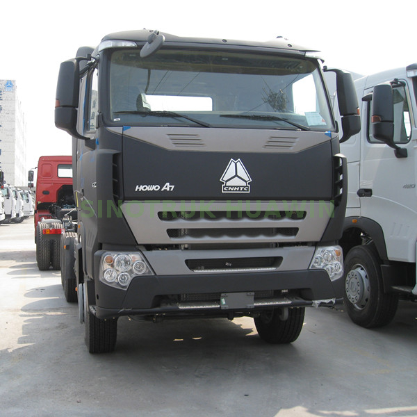 SINOTRUK A7 6X4 420hp CNG Tractor Head